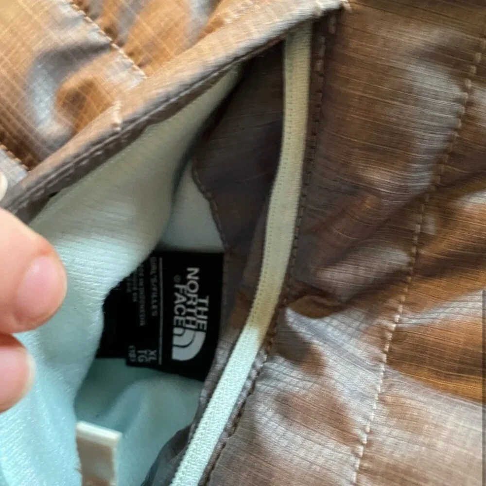 New - Girls North Face Reversible Jacket - Picture 6 of 7